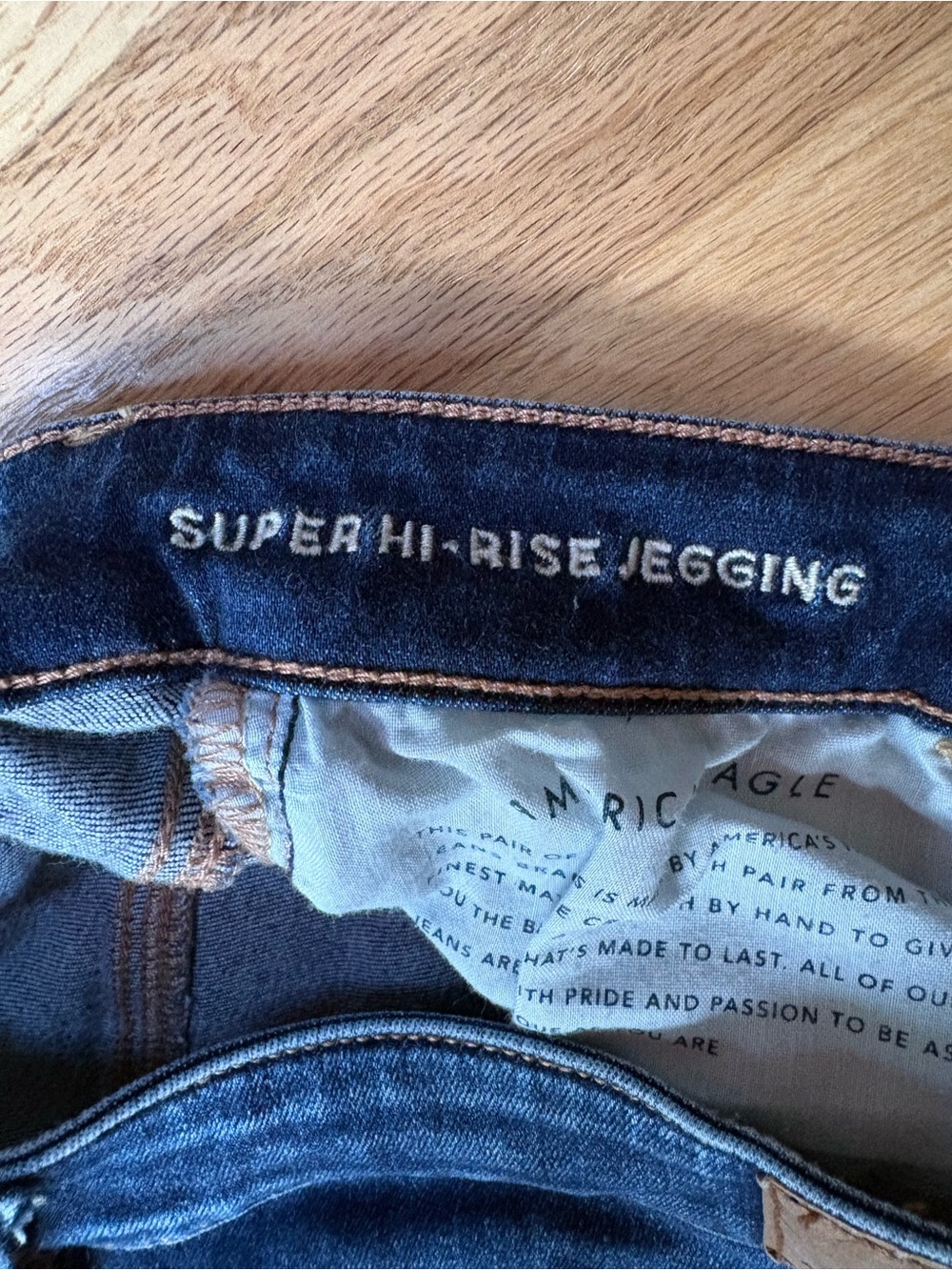American Eagle Next Level Stretch Super Hi-Rise Jegging Jeans Size 8 - Picture 6 of 10